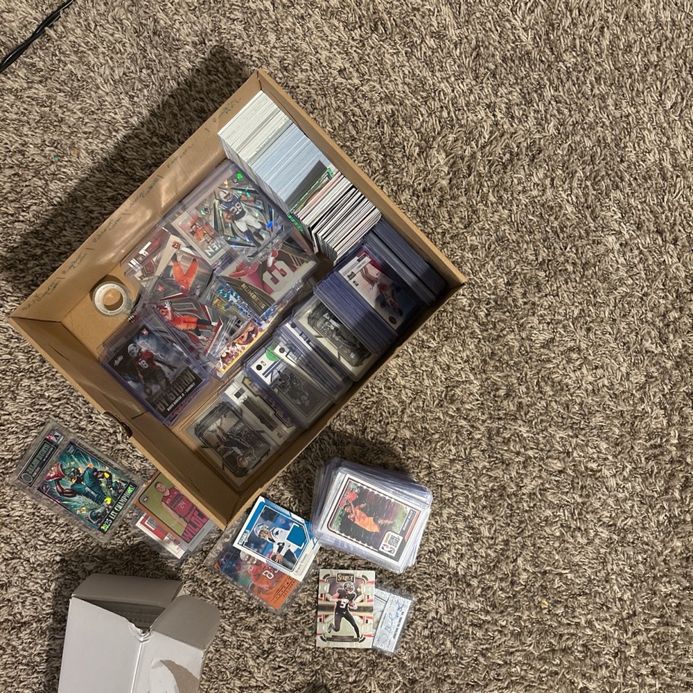 Assorted Trading Cards Collection - image 3